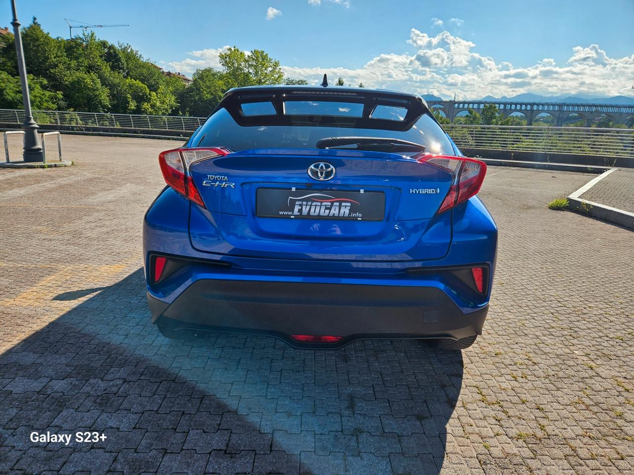Toyota C-HR 1.8 Hybrid E-CVT Lounge