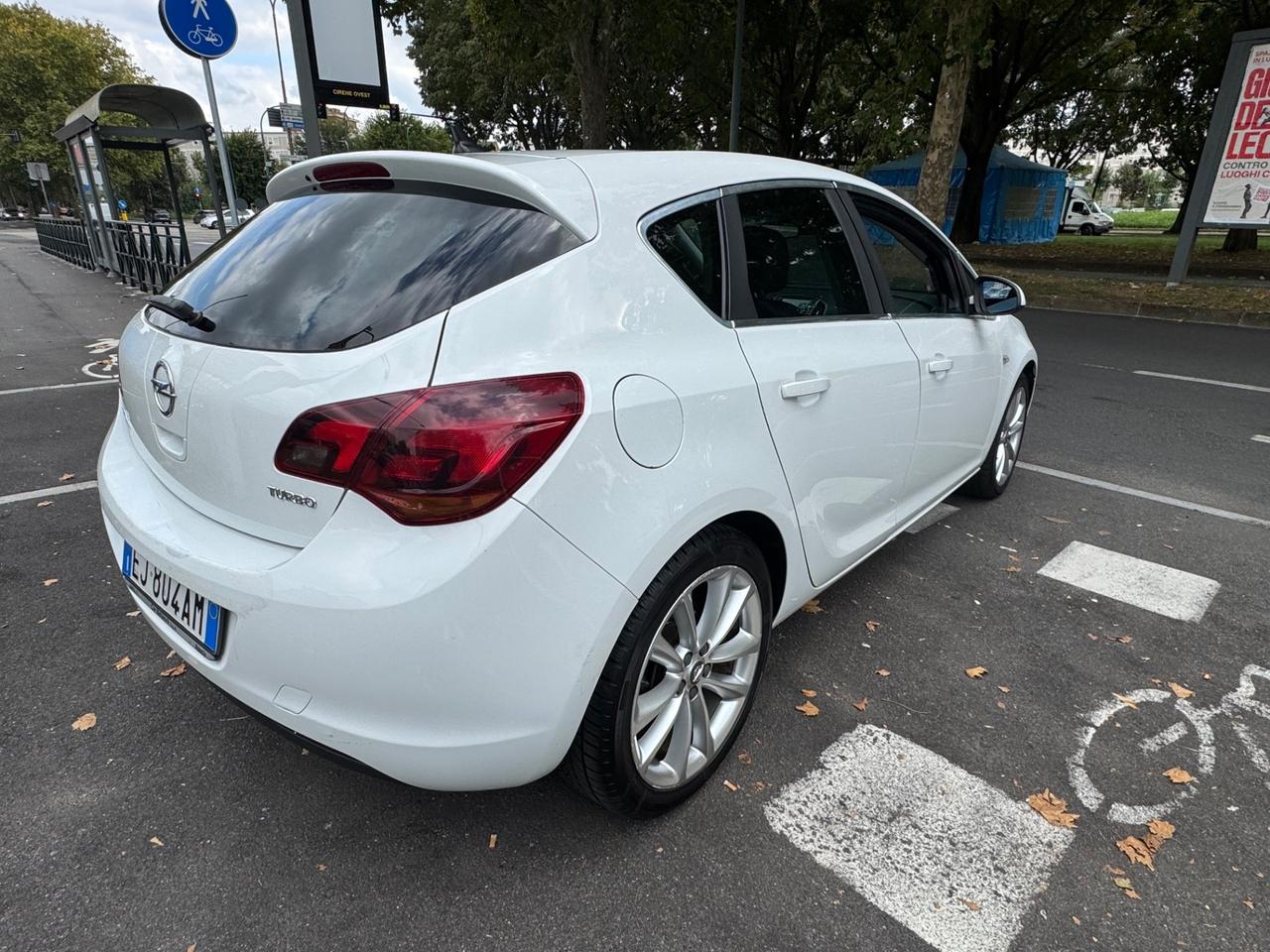 Opel Astra 1.4 Turbo 140CV 5 porte Cosmo