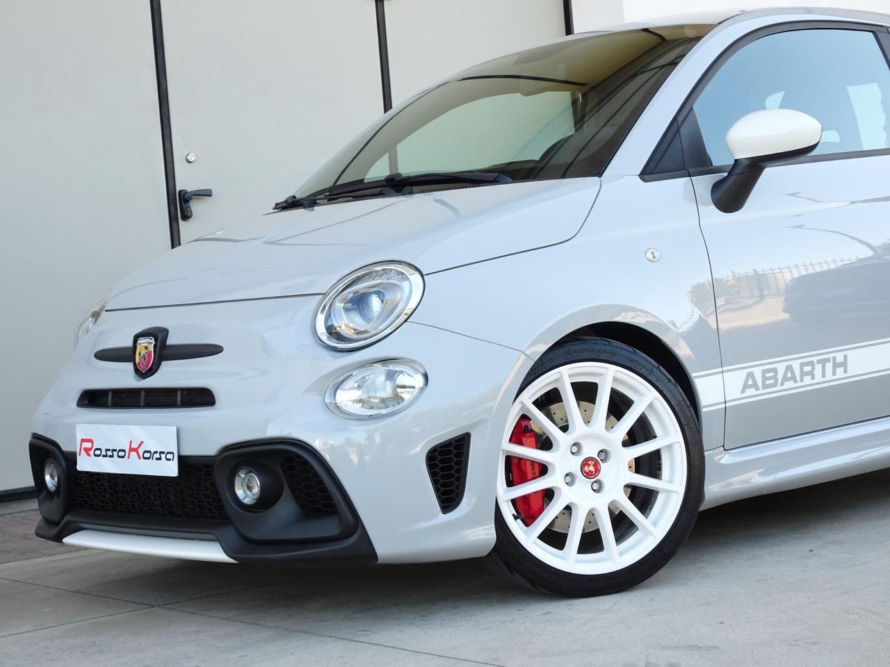 ABARTH 595 esseesse 70th 180CV AKRAPOVIC/CARPLAY