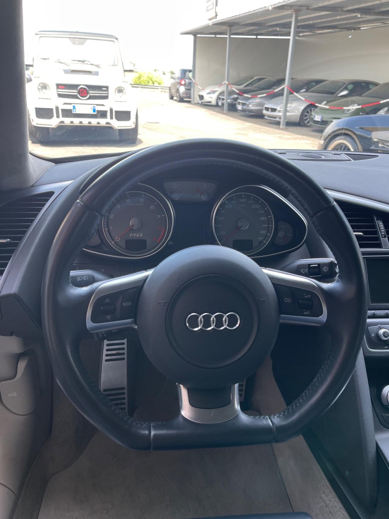 Audi R8 4.2 V8 Manuale Novidem 560 Cv PERMUTE RATE
