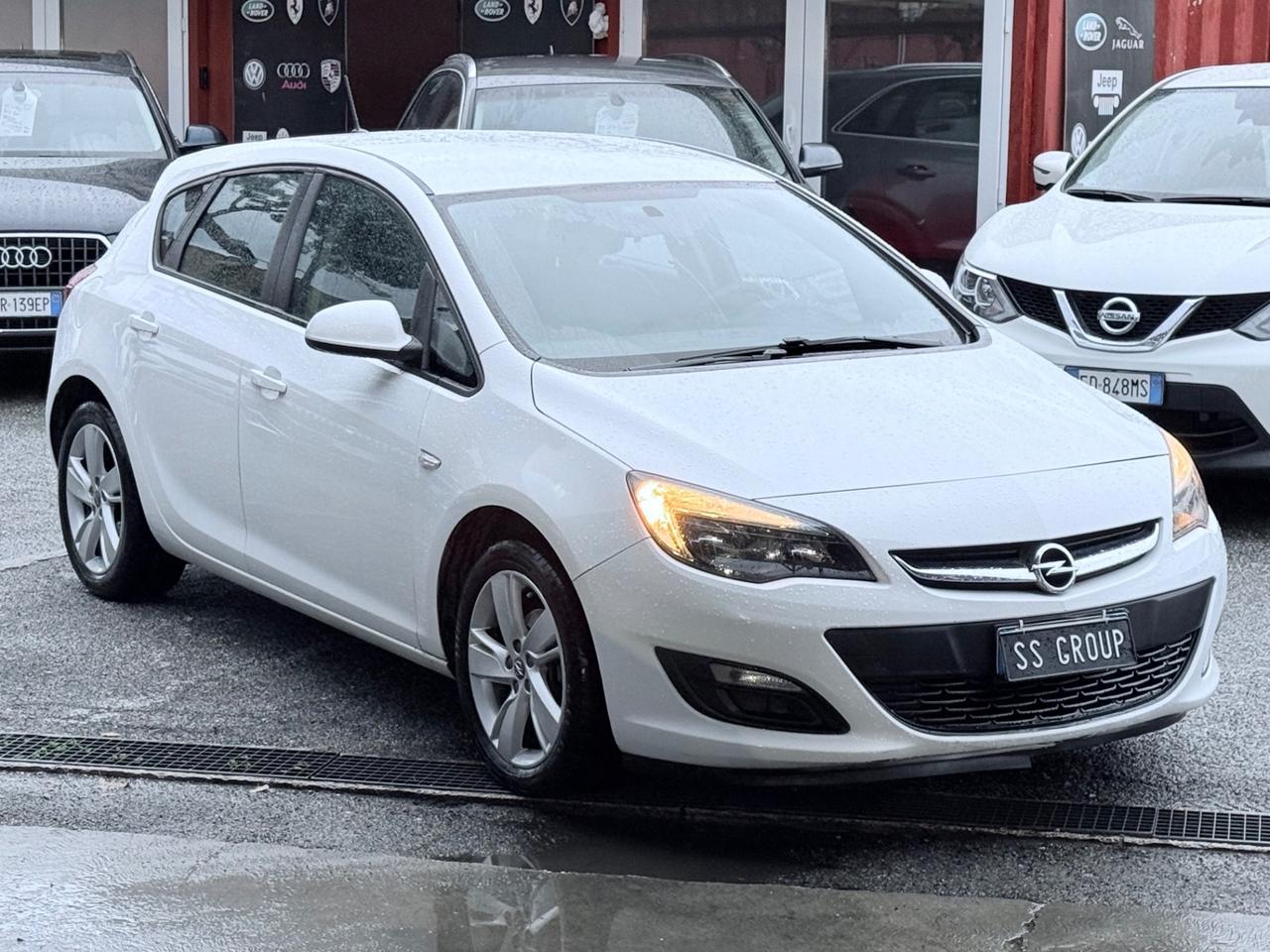 Astra 1.4 100CV-Cosmo-unipro-( 98 mila km ) -rate