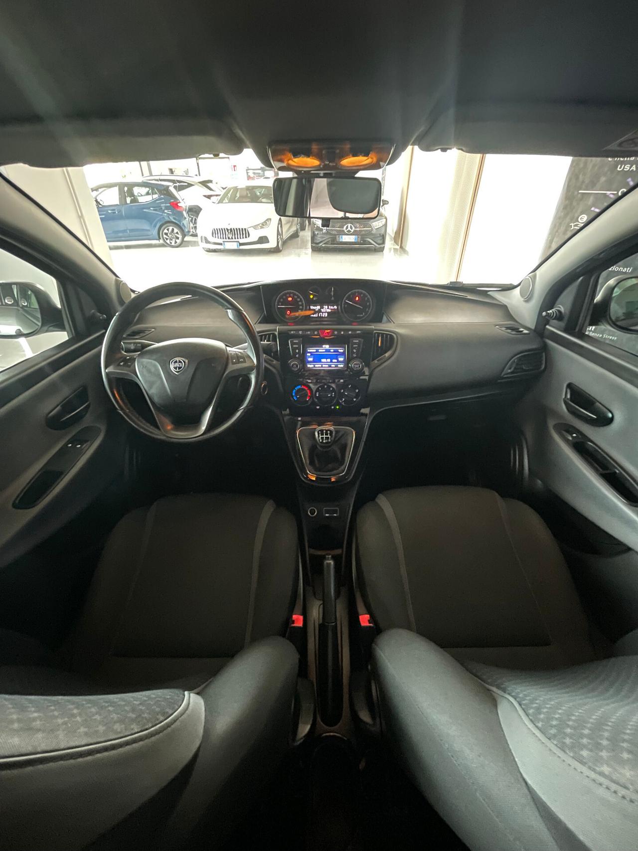 Lancia Ypsilon 1.2 69 CV 5 porte GPL Ecochic Gold