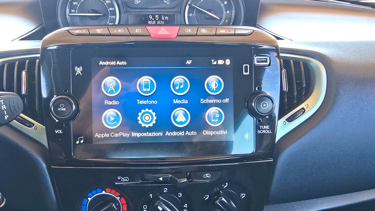 Lancia Ypsilon 1.0 FireFly 5 porte S&S Hybrid Gold