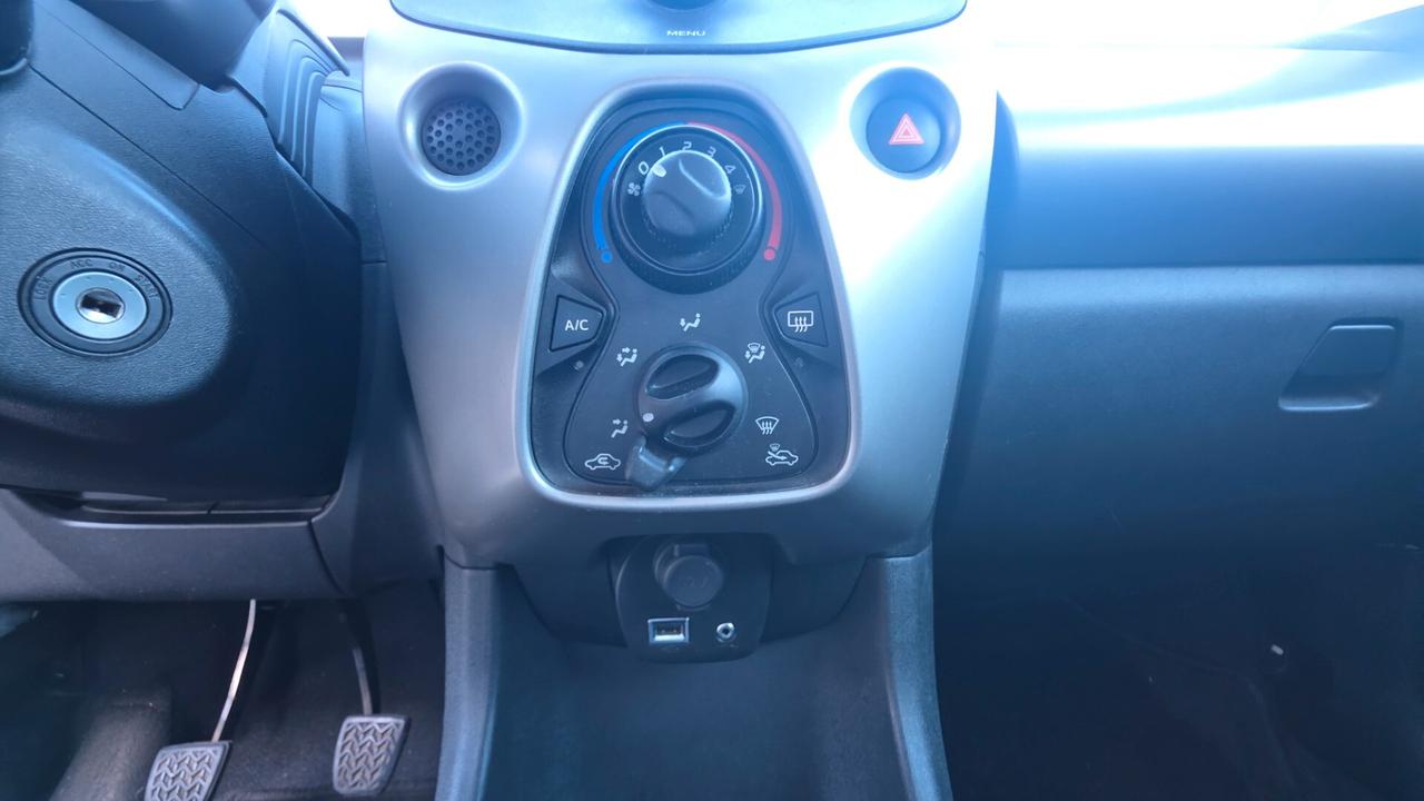 Peugeot 108 Active 1.0 70 CV IDEALE PER NEOPATENTATI