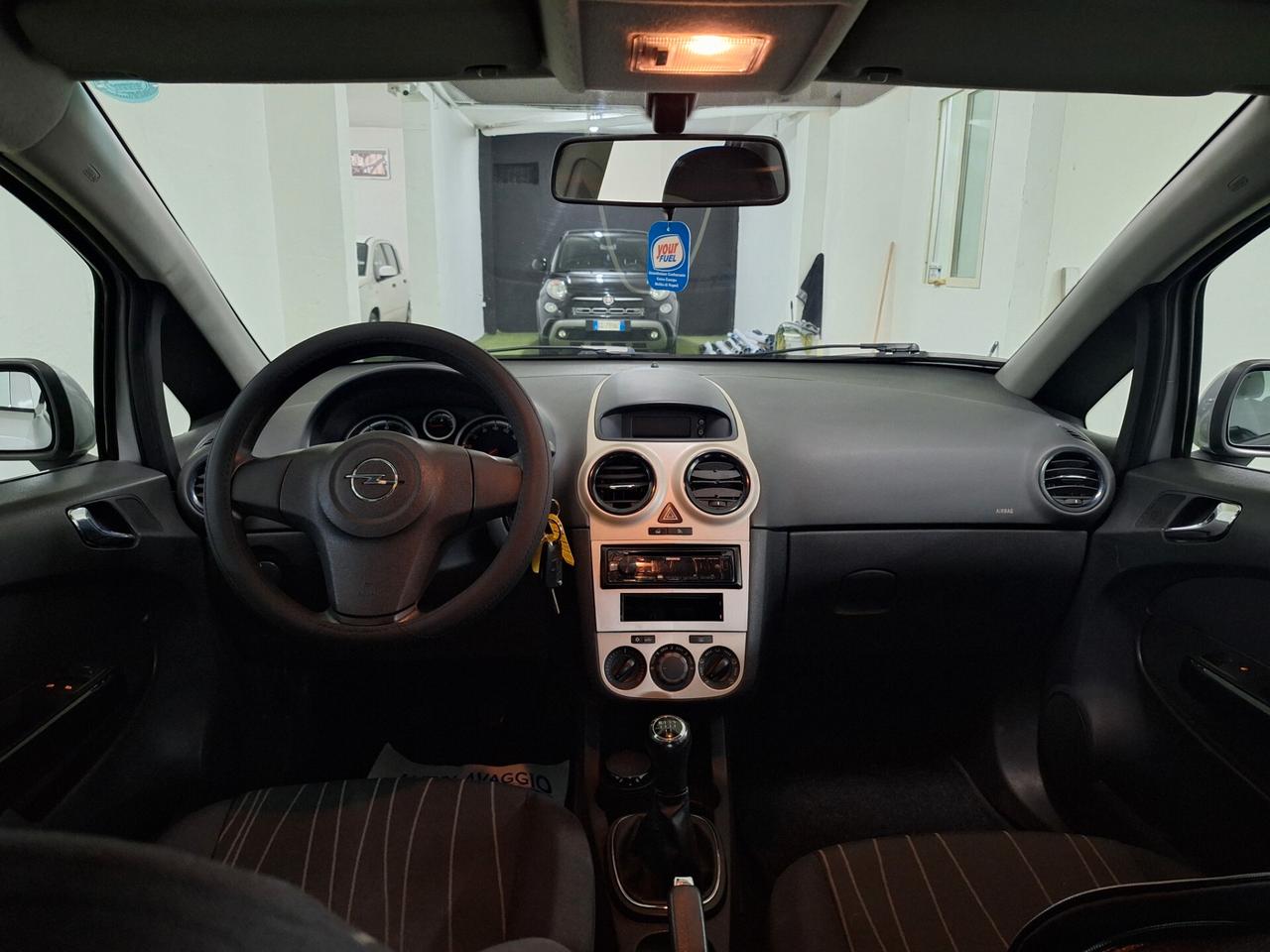Opel Corsa 1.2 5 porte Easytronic Cosmo