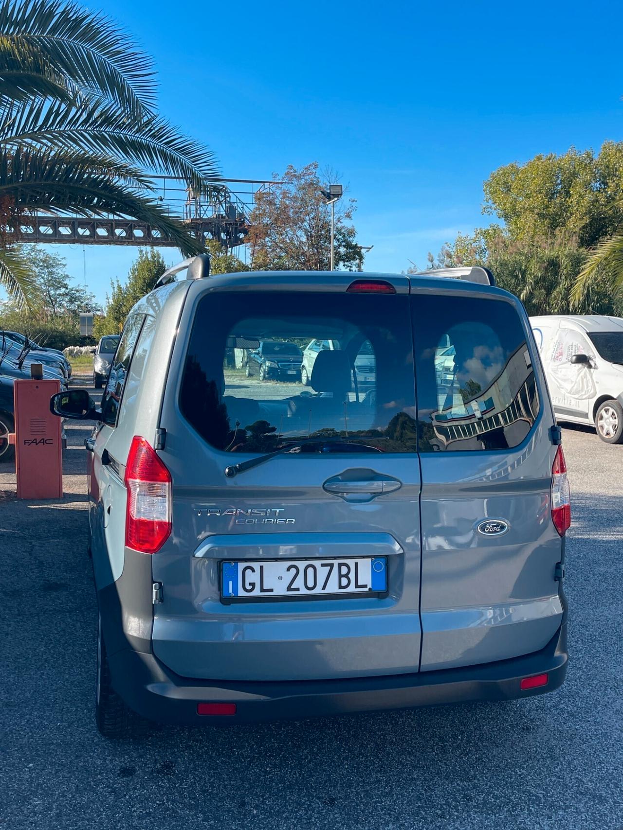 Ford Transit Courier 1.0 EcoBoost 100CV Van Trend CLIMA CRUISE MULTIFUNZIONE 5 POSTI