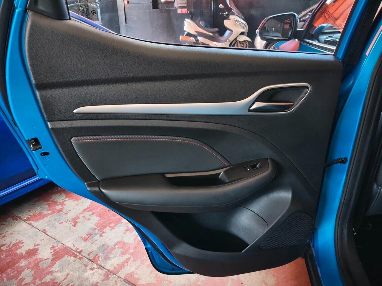 MG ZS 1.5 LUXURY FULL!!! PARI AL NUOVO!!!