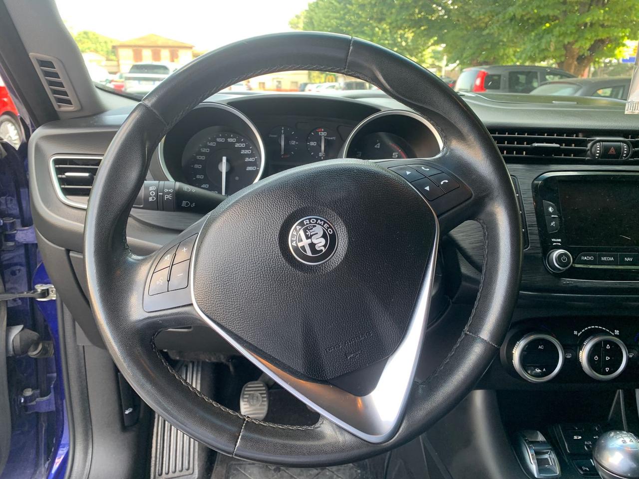 Alfa Romeo Giulietta 1.6 JTDM 16V Super #5822