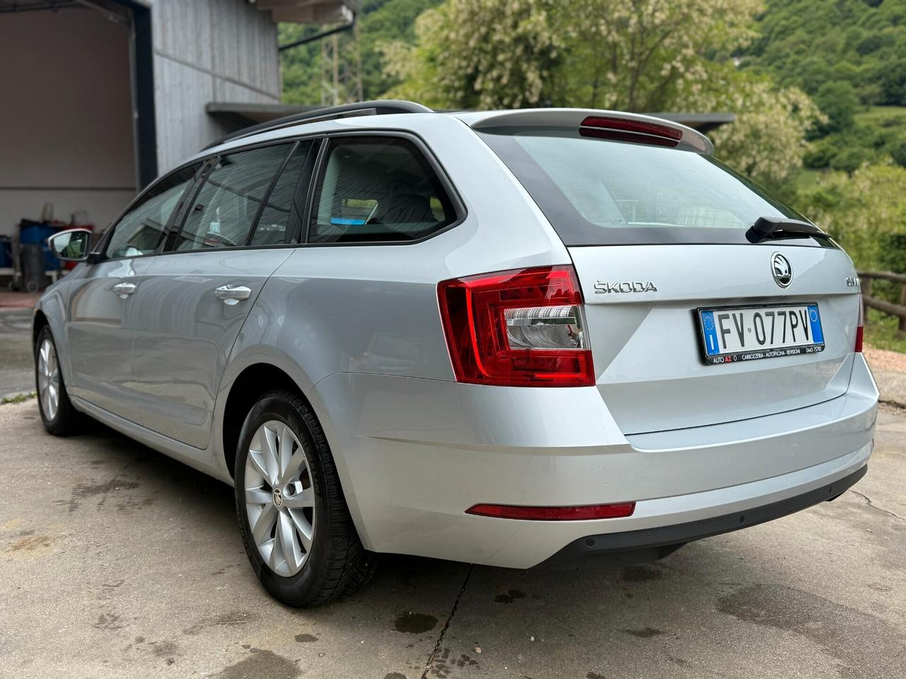 Skoda Octavia 1.6 TDI SCR 115 CV Wagon Executive