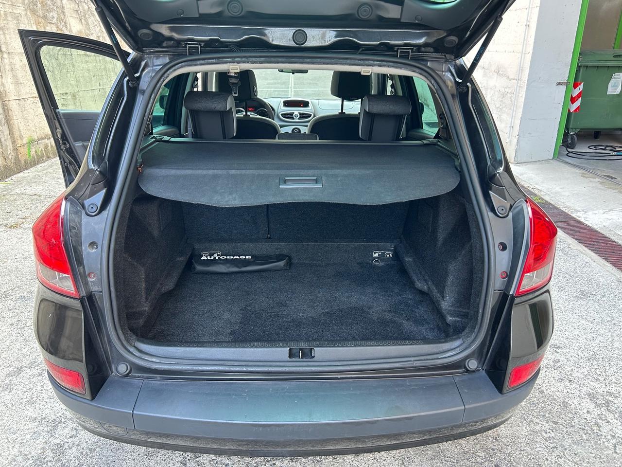 Renault Clio 1.2 16V SporTour Rip Curl