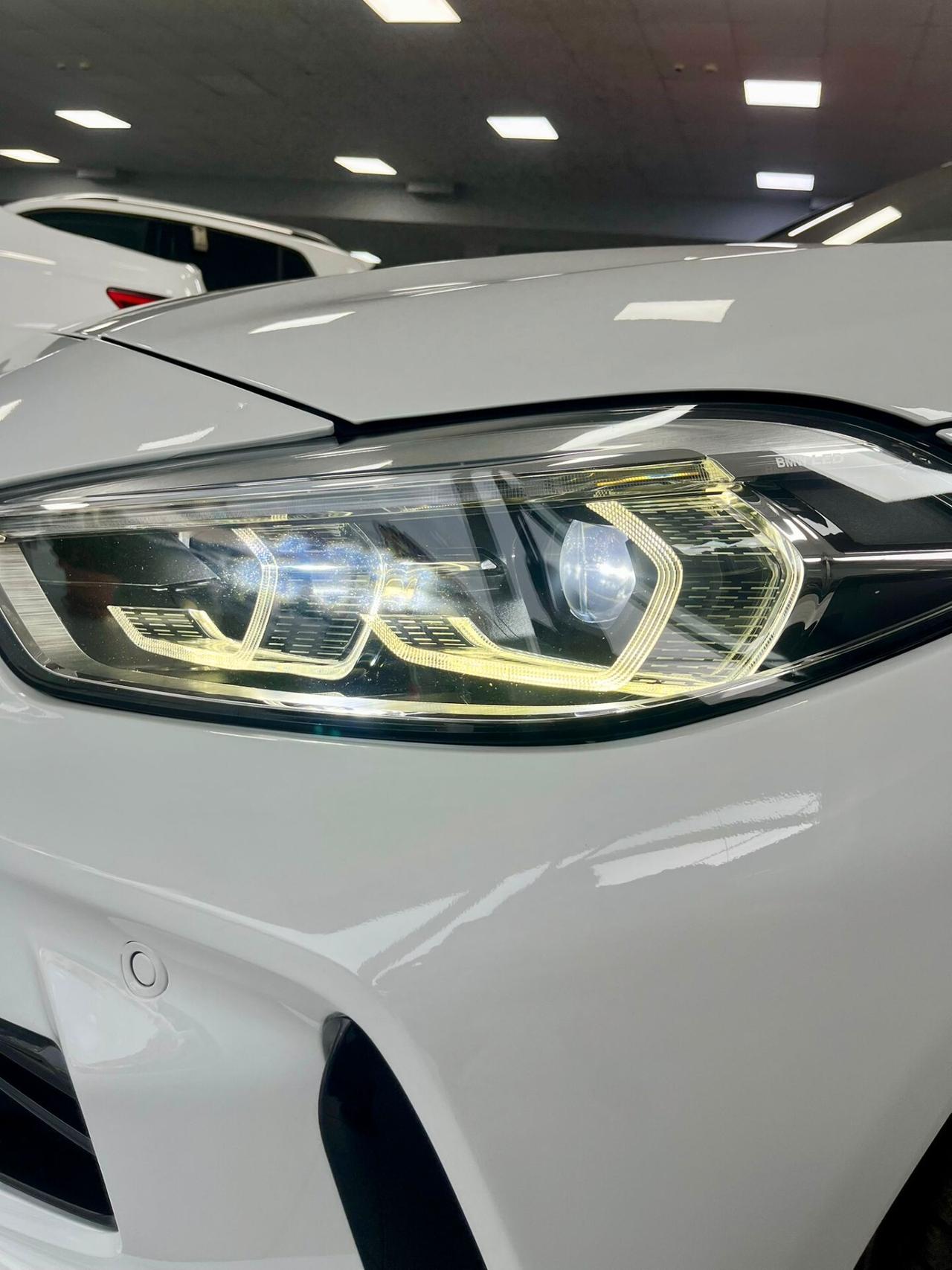 Bmw 116 116d 5p. Msport