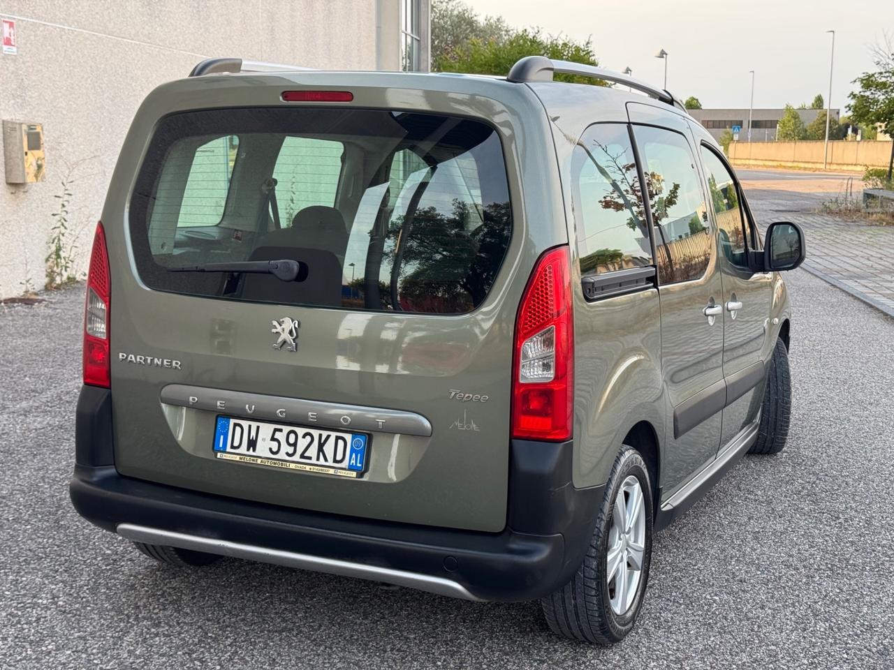 Peugeot Partner Tepee 1.6 HDi 90CV Outdoor