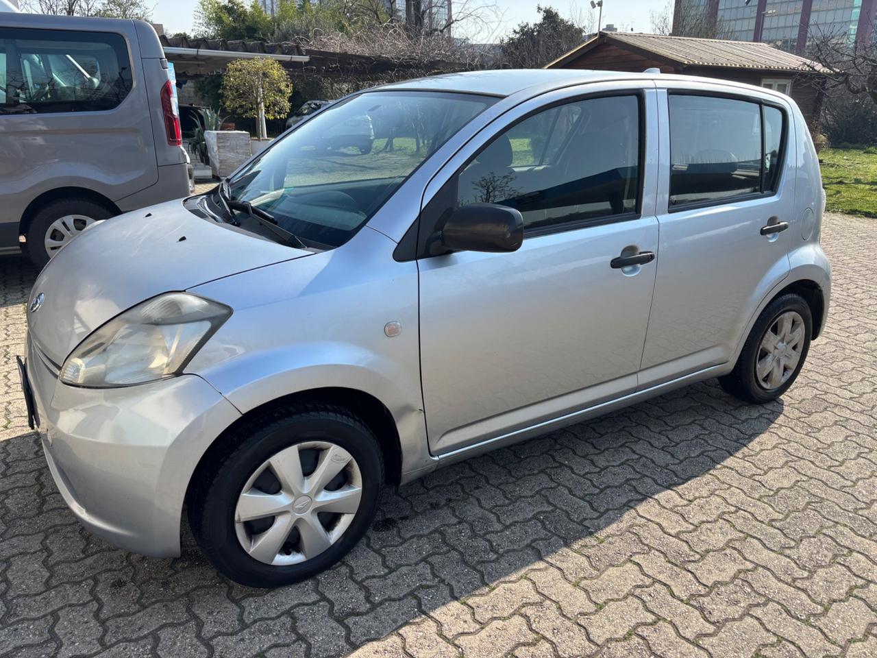 Daihatsu Sirion 1.0 12V Mio