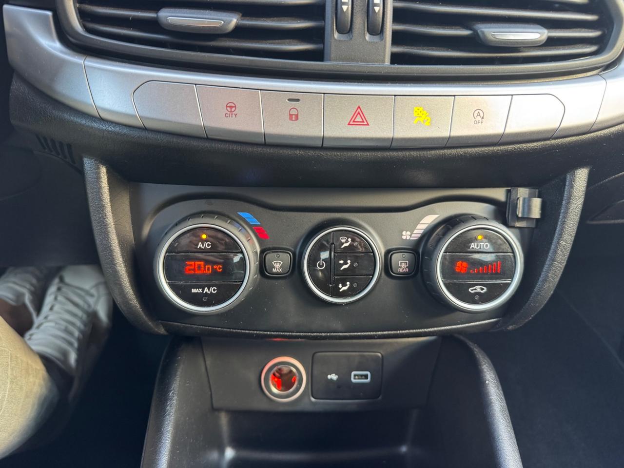 Fiat Tipo 1.6 Mjt S&S 5 porte Easy