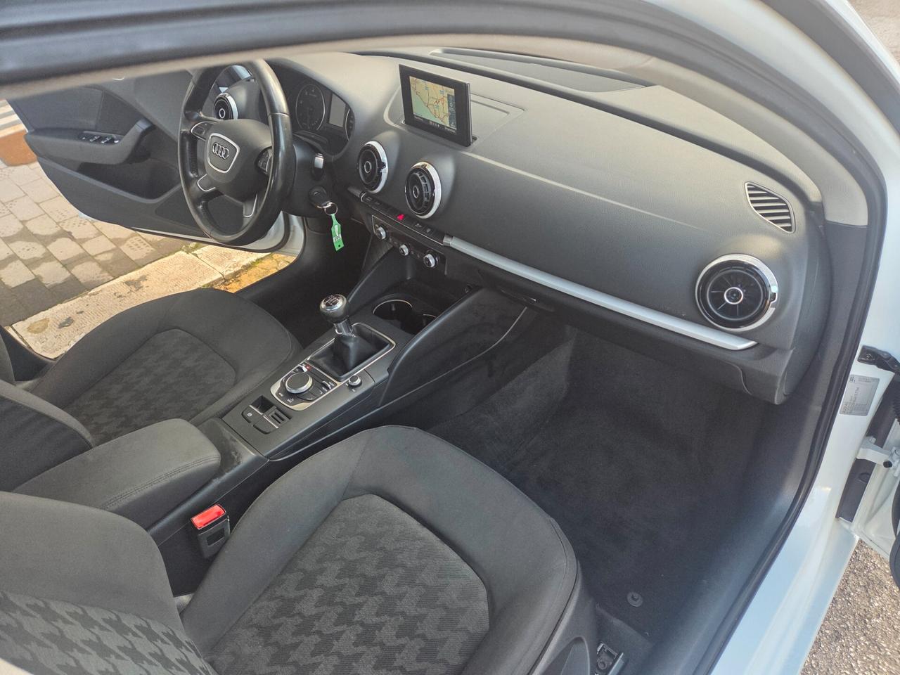 AUDI A3 ANNO 2016 1.6 TDI 110 CV EURO6 LED NAVIG KMCERT