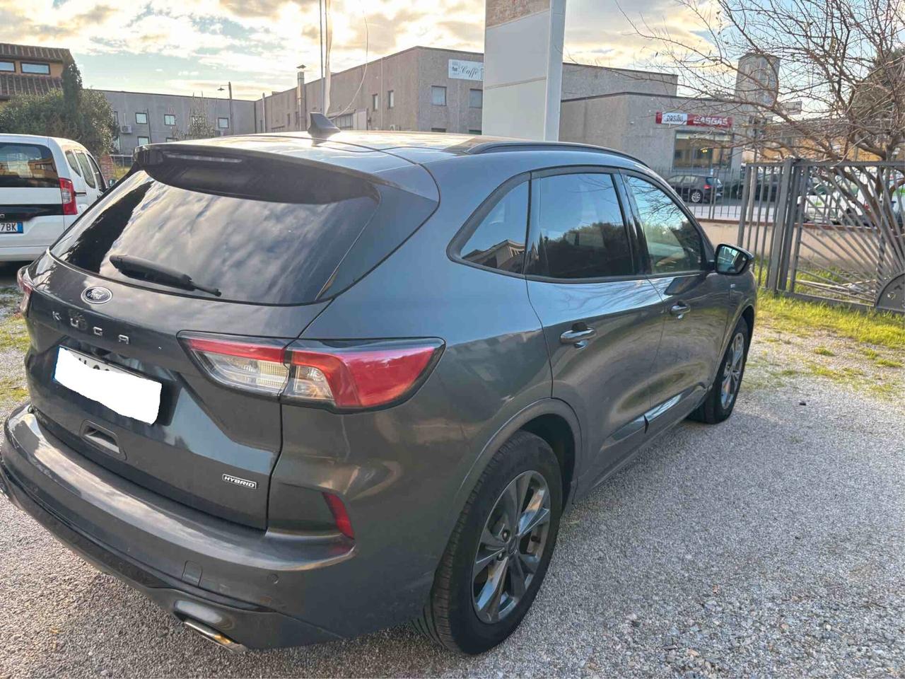 Ford Kuga 2.5 Full Hybrid 190 CV CVT 2WD ST-Line