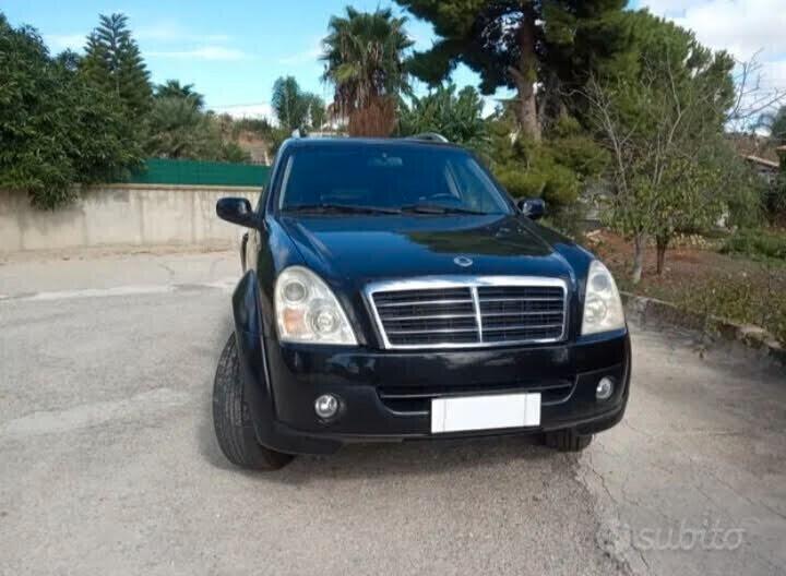 Ssangyong REXTON II 2.7 XDi TOD Classic