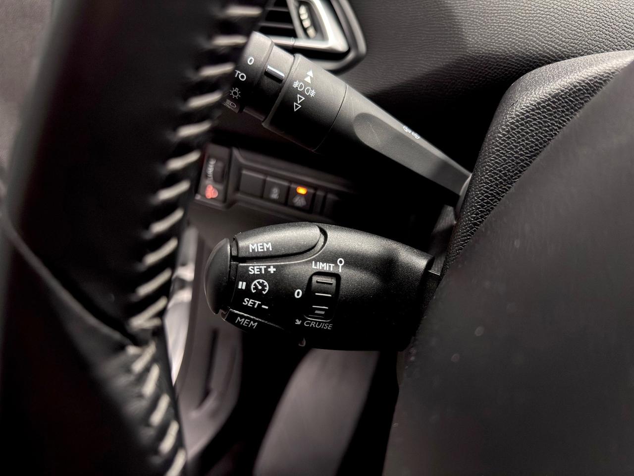 Peugeot 308 BlueHDi 100 S&S SW Business