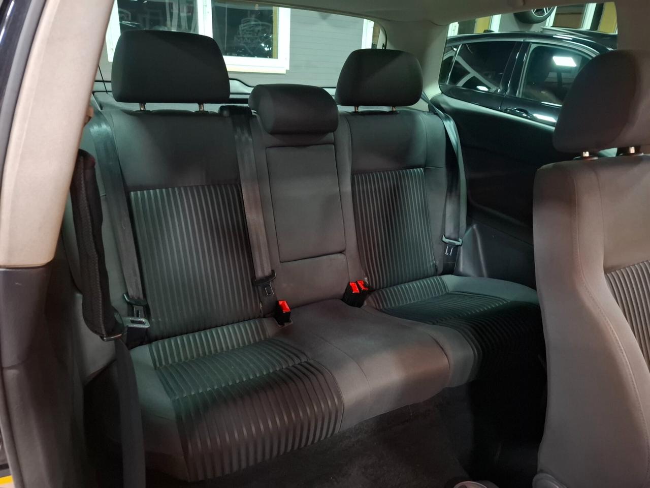 Volkswagen Polo 1.4 TDI 3 porte Sportline NEOPATENTATI