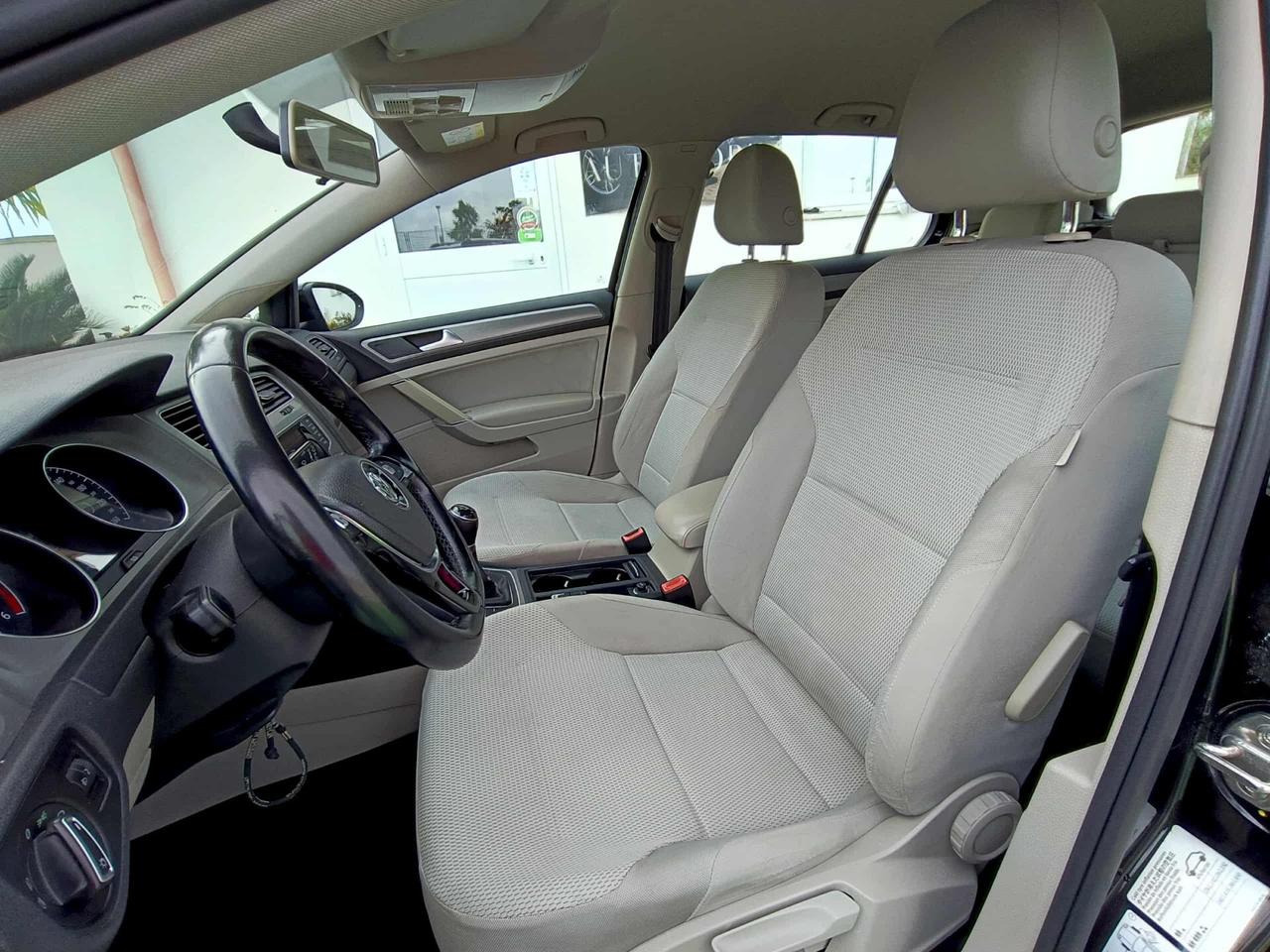 Volkswagen Golf Business 1.6 TDI 5p. Highline BlueMotion Technology - 2015