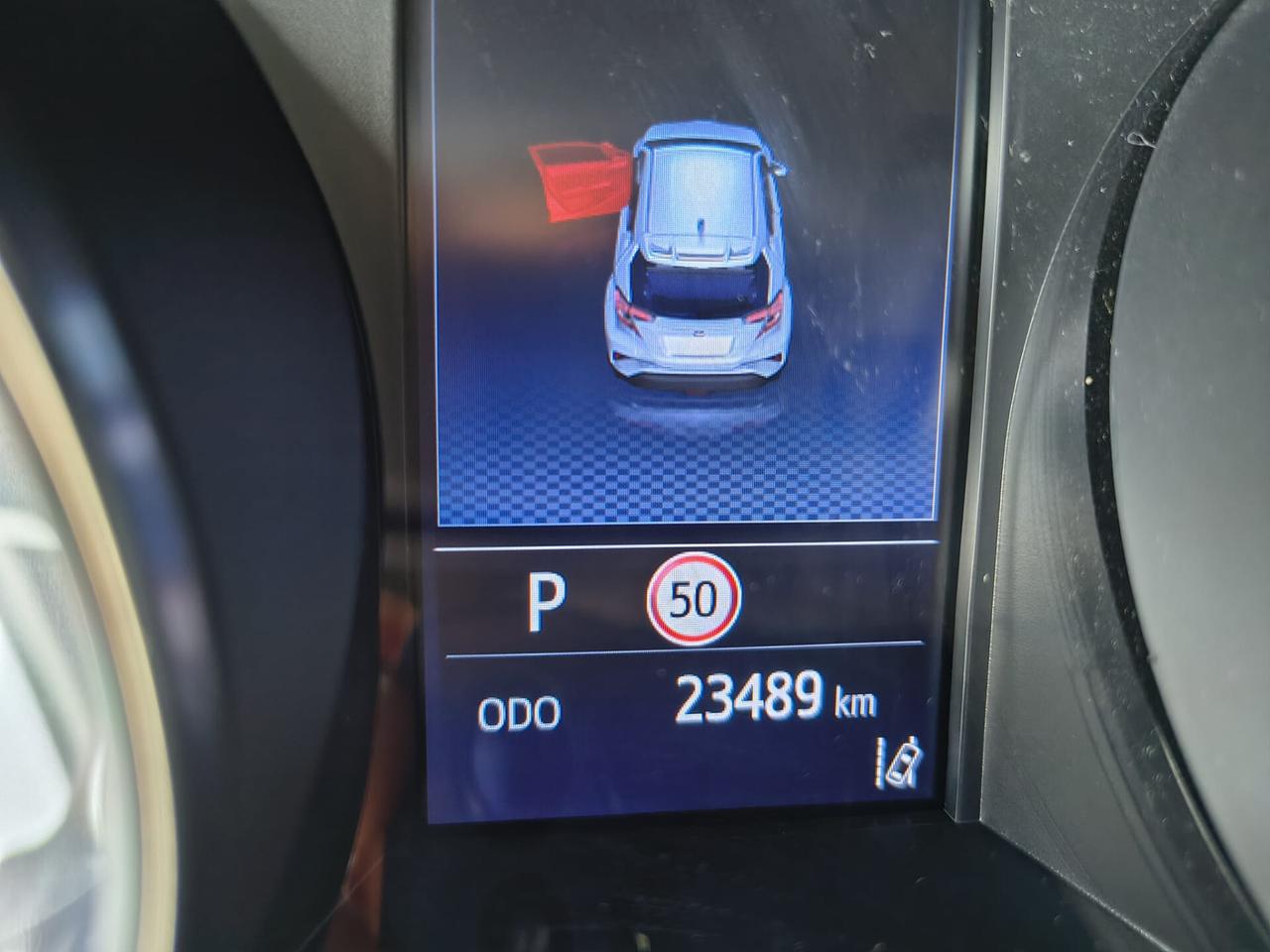 Toyota C-HR 2.0 Hybrid E-CVT Morebusiness
