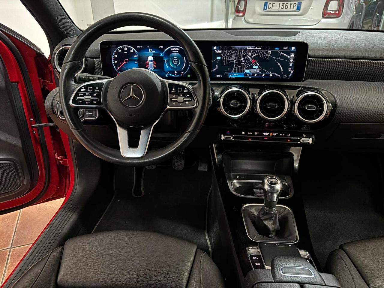 MERCEDES CLASSE A 180 2019 1.3 BENZINA