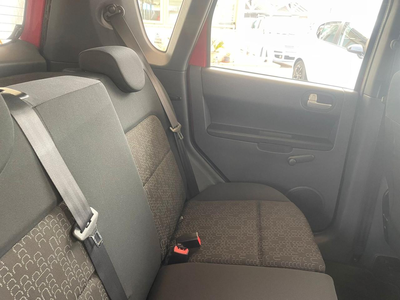 Mitsubishi Colt 1.1 12V 5p.GPL Special Action Model