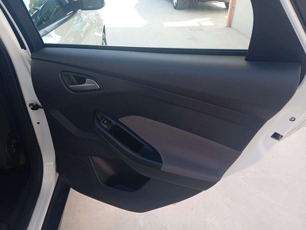 Focus 1.0 EcoBoost 100 CV "UNIPRO"