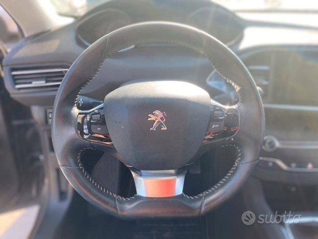 Peugeot 308 308