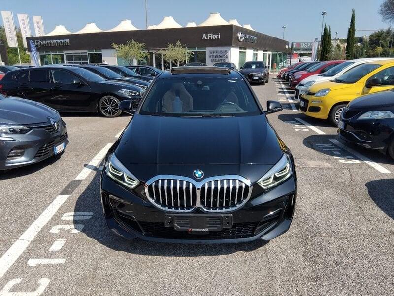 BMW Serie 1 F40 118d Msport