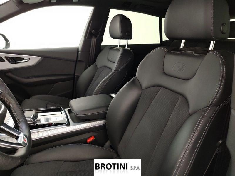 Audi Q8 50 TDI 210kW quattro tip. S Line Edition