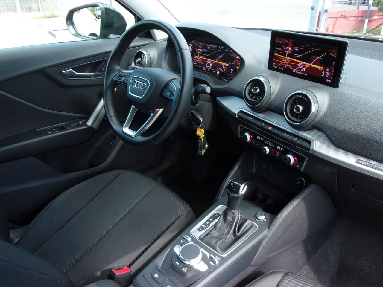 Audi Q2 35 TFSI S tronic Business