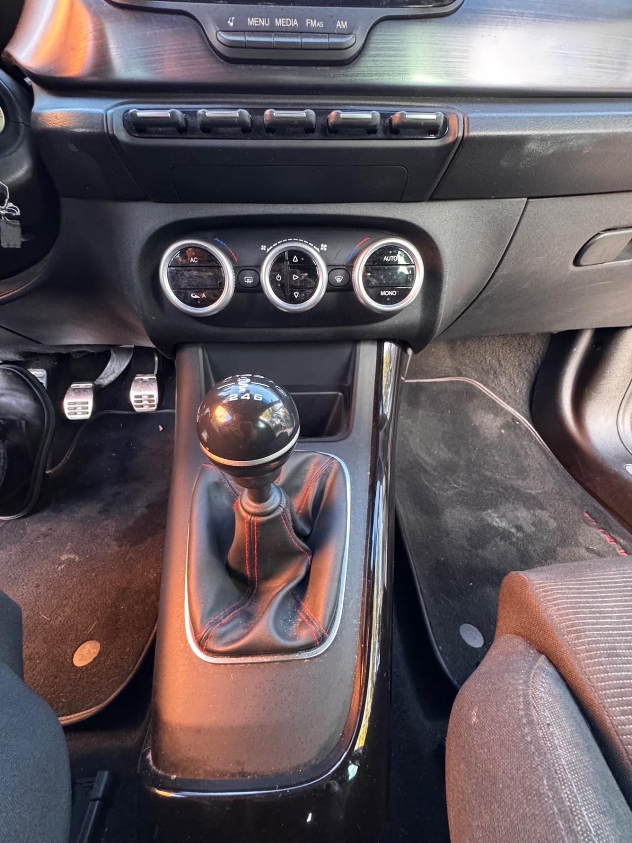 Alfa Romeo Giulietta 1.4 Turbo MultiAir TCT Exclusive
