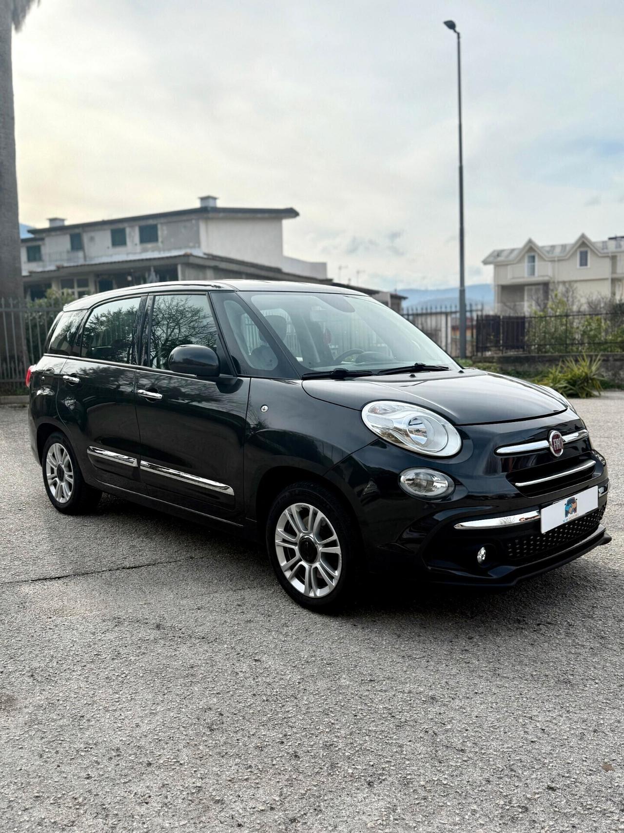 Fiat 500L Wagon 1.6 Multijet 120 CV Lounge 7 POSTI