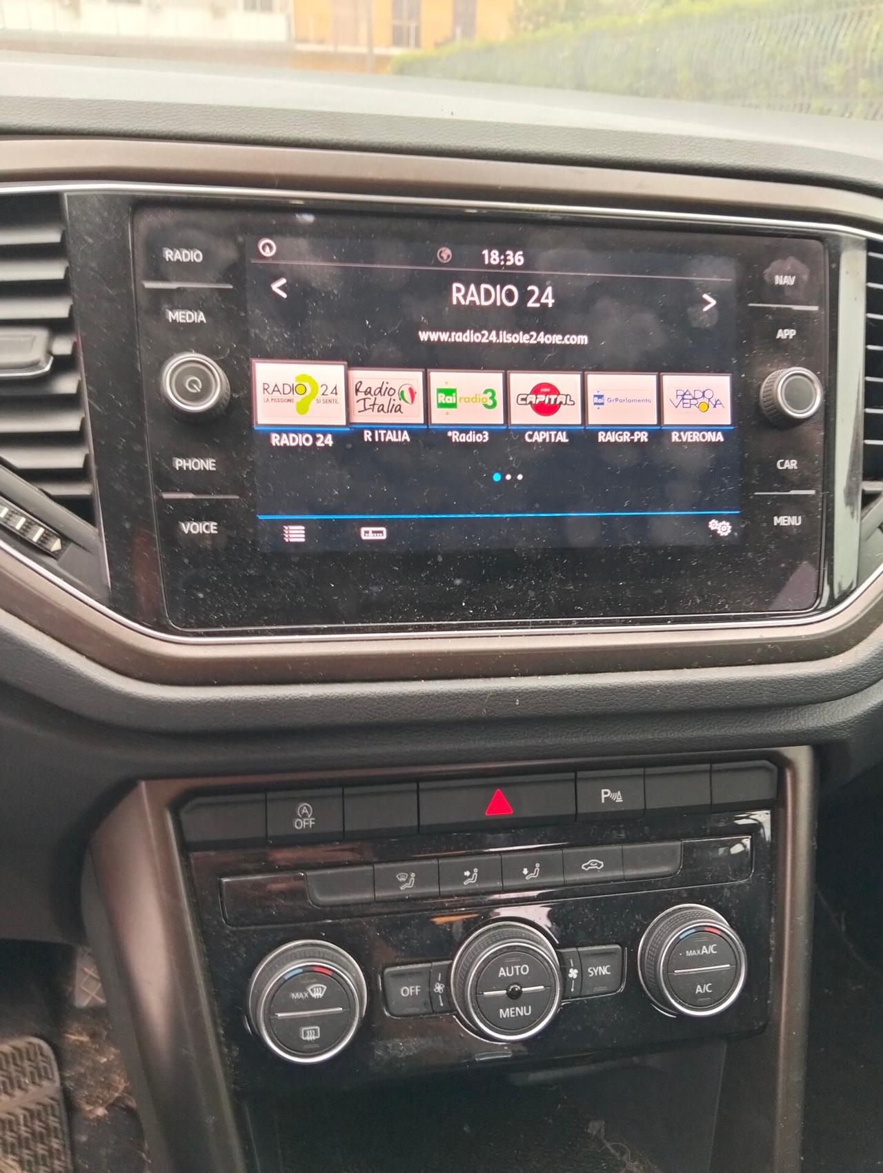VW T-Roc 2.0 TDI 150cv DSG 4x4 2018 SINISTRATA