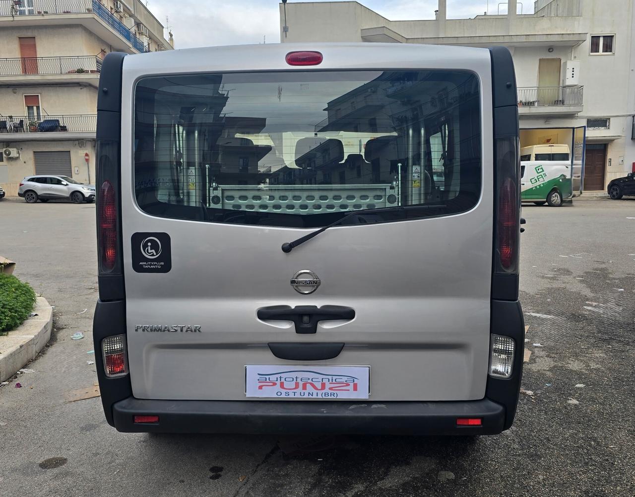 Nissan Primastar – SollevatoreIdraulico per Persone in Carrozzina