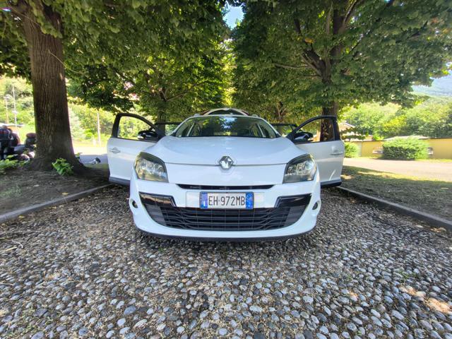 RENAULT Megane Mégane 1.6 16V SporTour Attractive