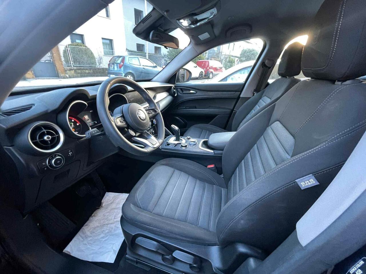 Alfa Romeo Stelvio 2.2 Turbodiesel 160 CV AT8 RWD Business