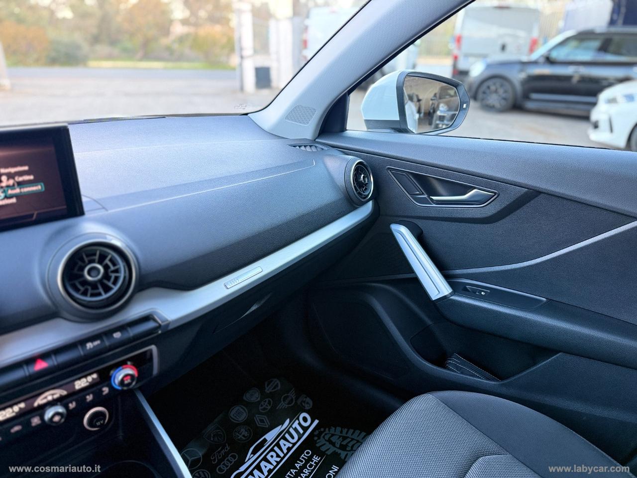 AUDI Q2 30 TDI Business Design