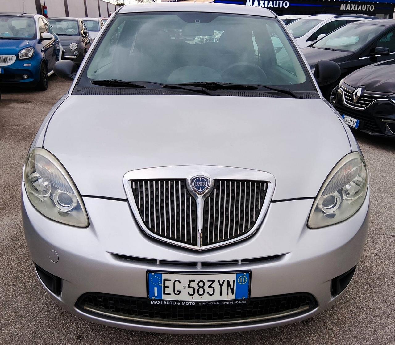 Lancia Ypsilon 1.2 Argento