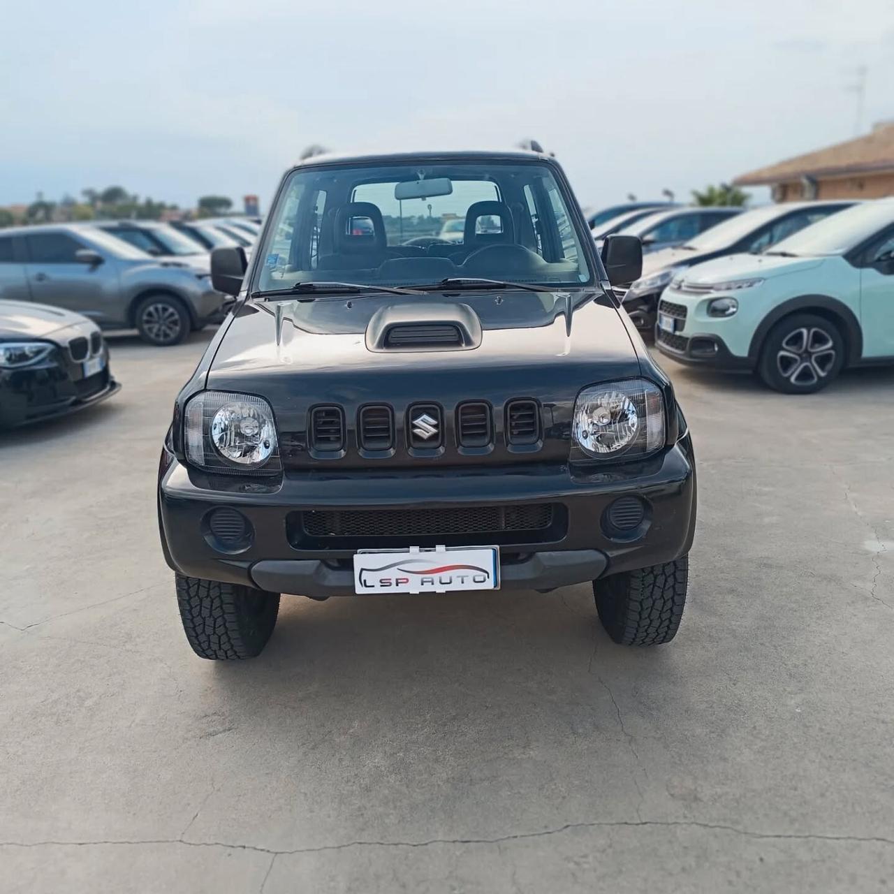 Suzuki Jimny 1.5 DDiS INTROVABILE PARI CARATTERISTICHE