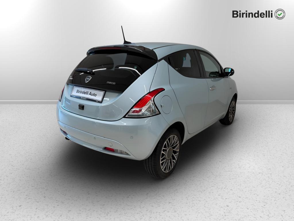 LANCIA Ypsilon 3ª serie - Ypsilon 1.0 FireFly 5 porte S&S Hybrid Silver