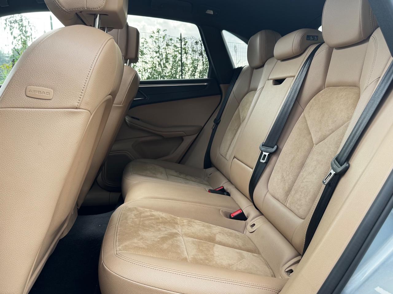 Porsche Macan 2.0 245cv Tetto apribile/Garanzia/Permute