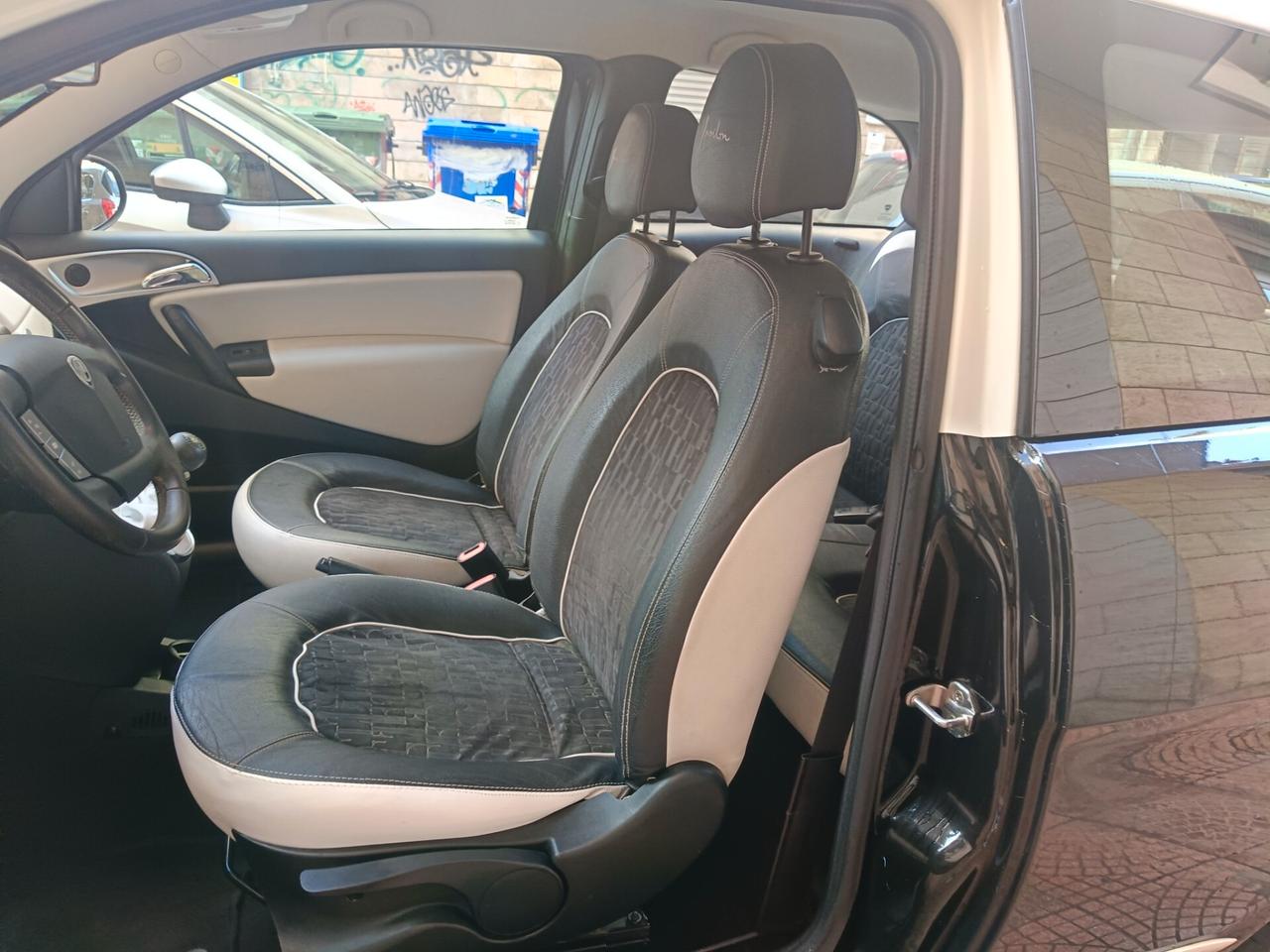 Lancia Ypsilon 1.2 Elle-Bicolor-BELLISSIMA-Euro4790-