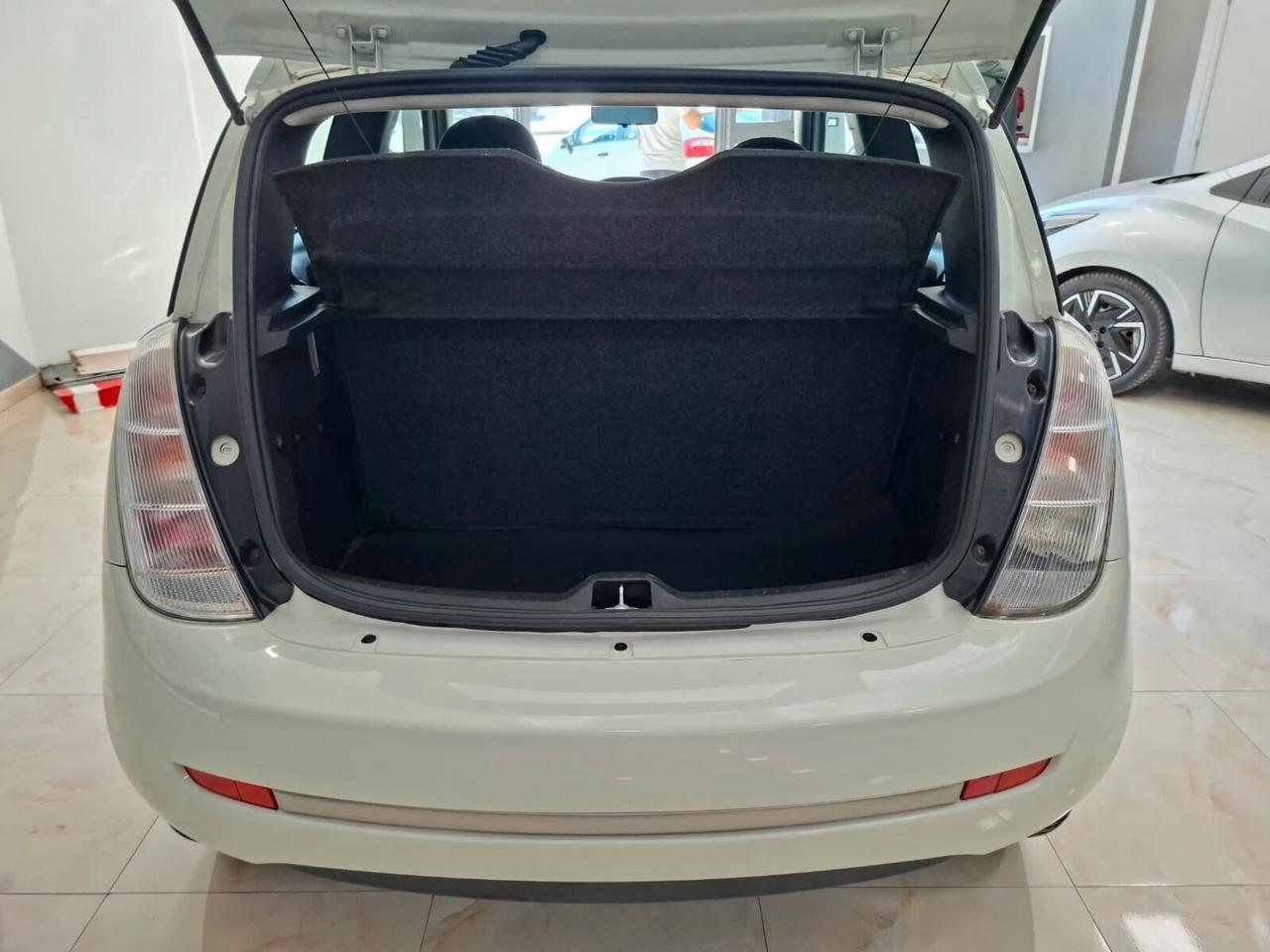 Lancia Ypsilon 1.2 60cv Argento 2010