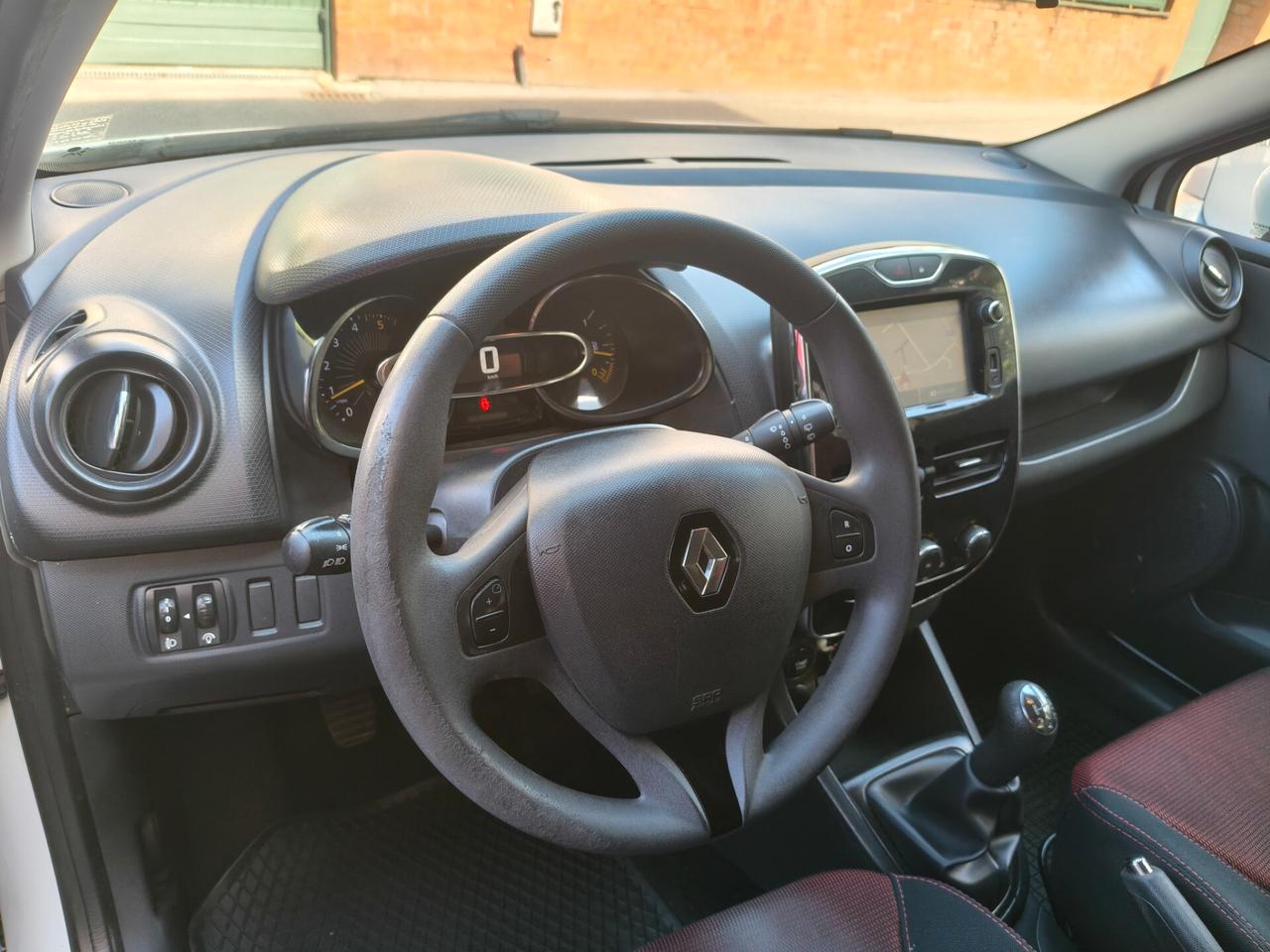 Renault Clio 1.5 DCI 75CV FULL OPTIONAL 2015