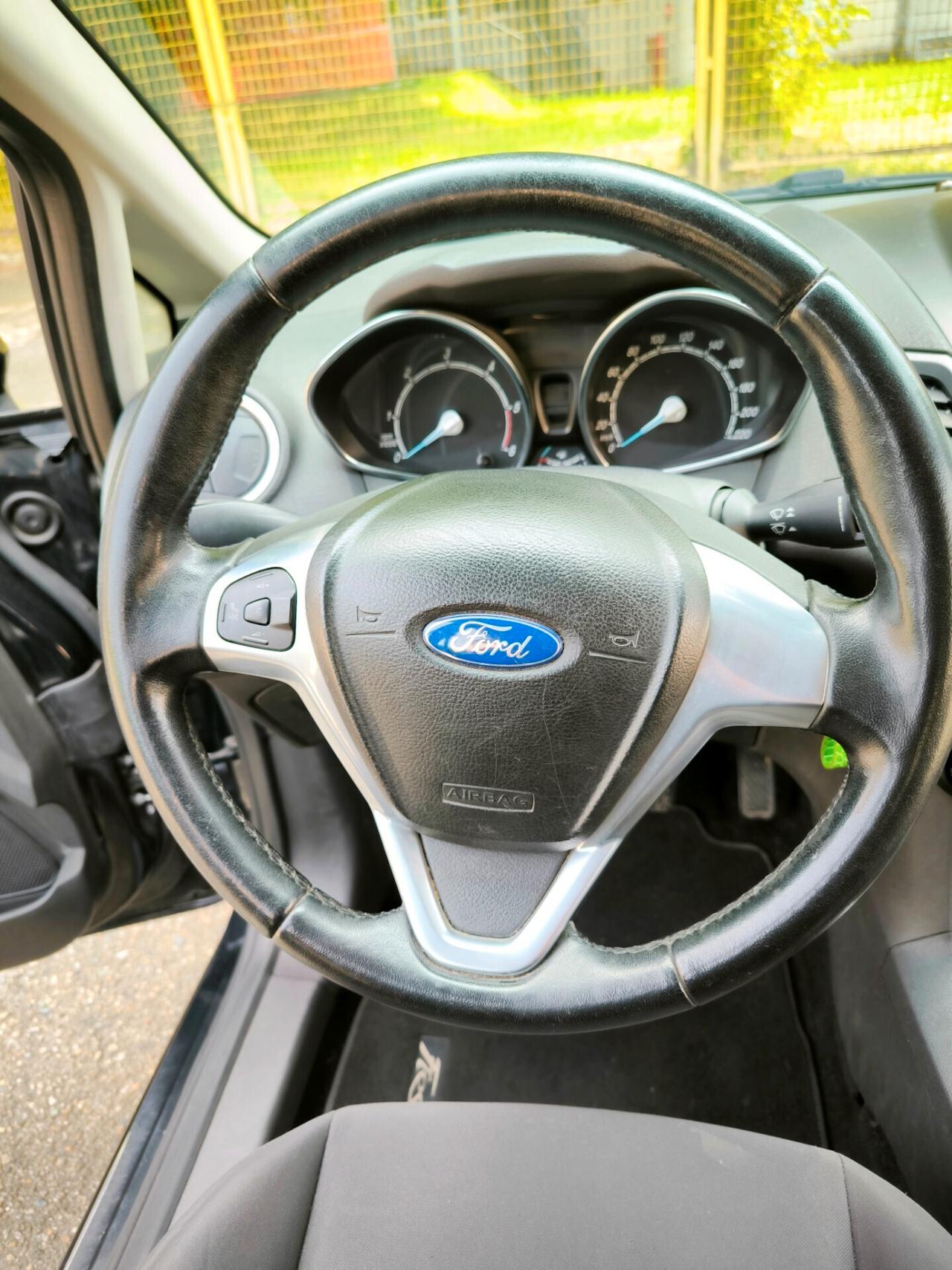 Ford Fiesta 1.5 TDCi 75CV 5 porte Titanium