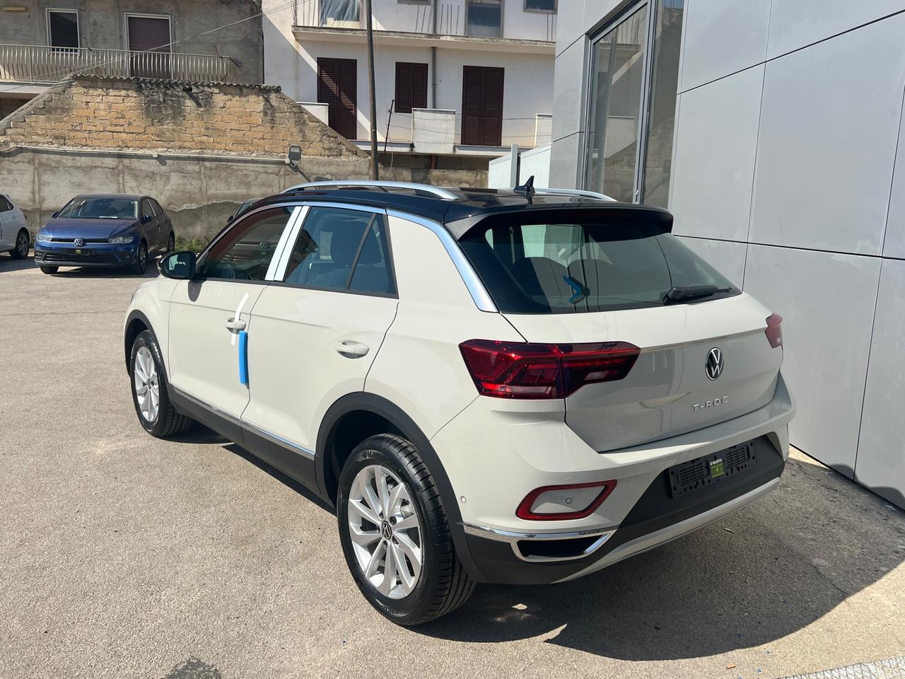 Volkswagen T-Roc 1.0 tsi Style possibilità noleggio no scoring