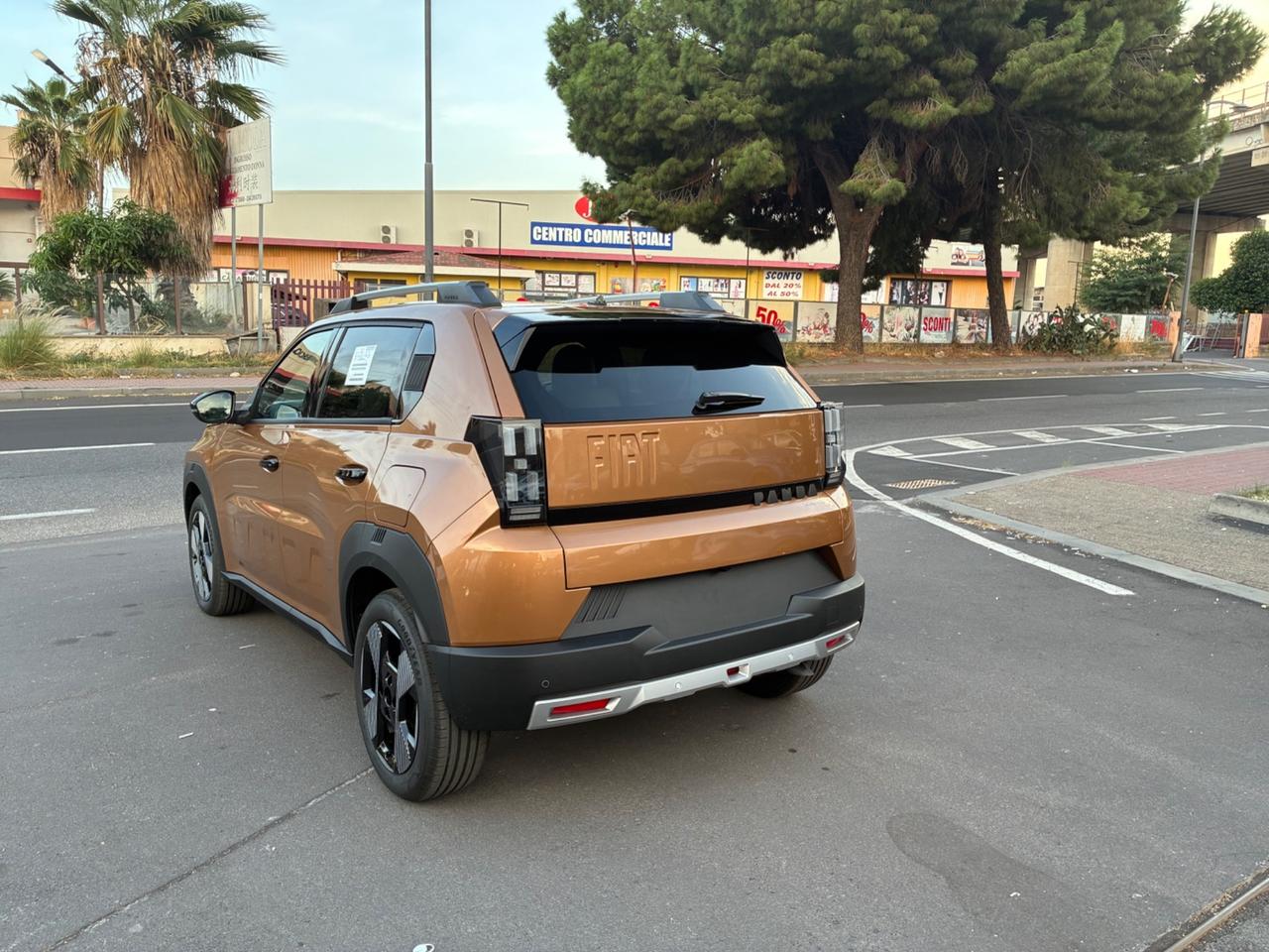 Fiat Grande Panda 1.2 Hybrid 110 CV La Prima KM 0 IVA ESPOSTA