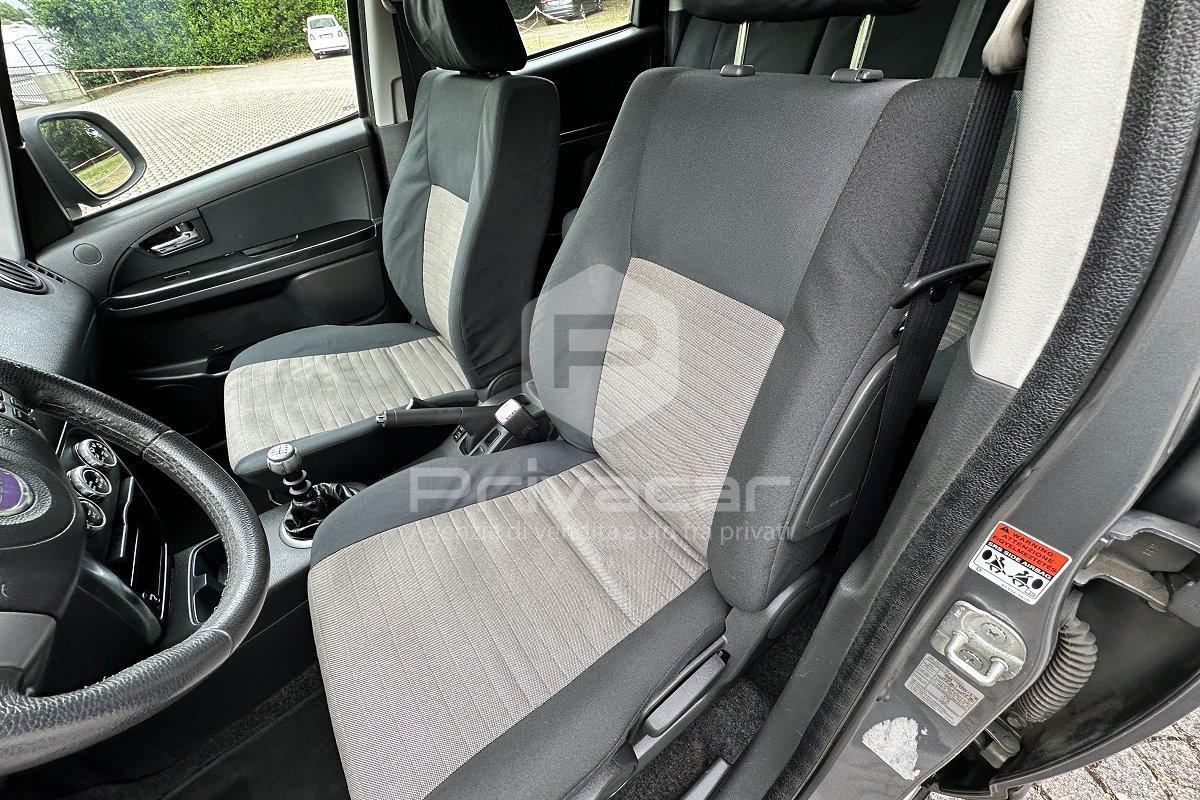 FIAT Sedici 1.9 MJT 4x4 Emotion